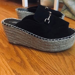 Mulanka Platform Sandals